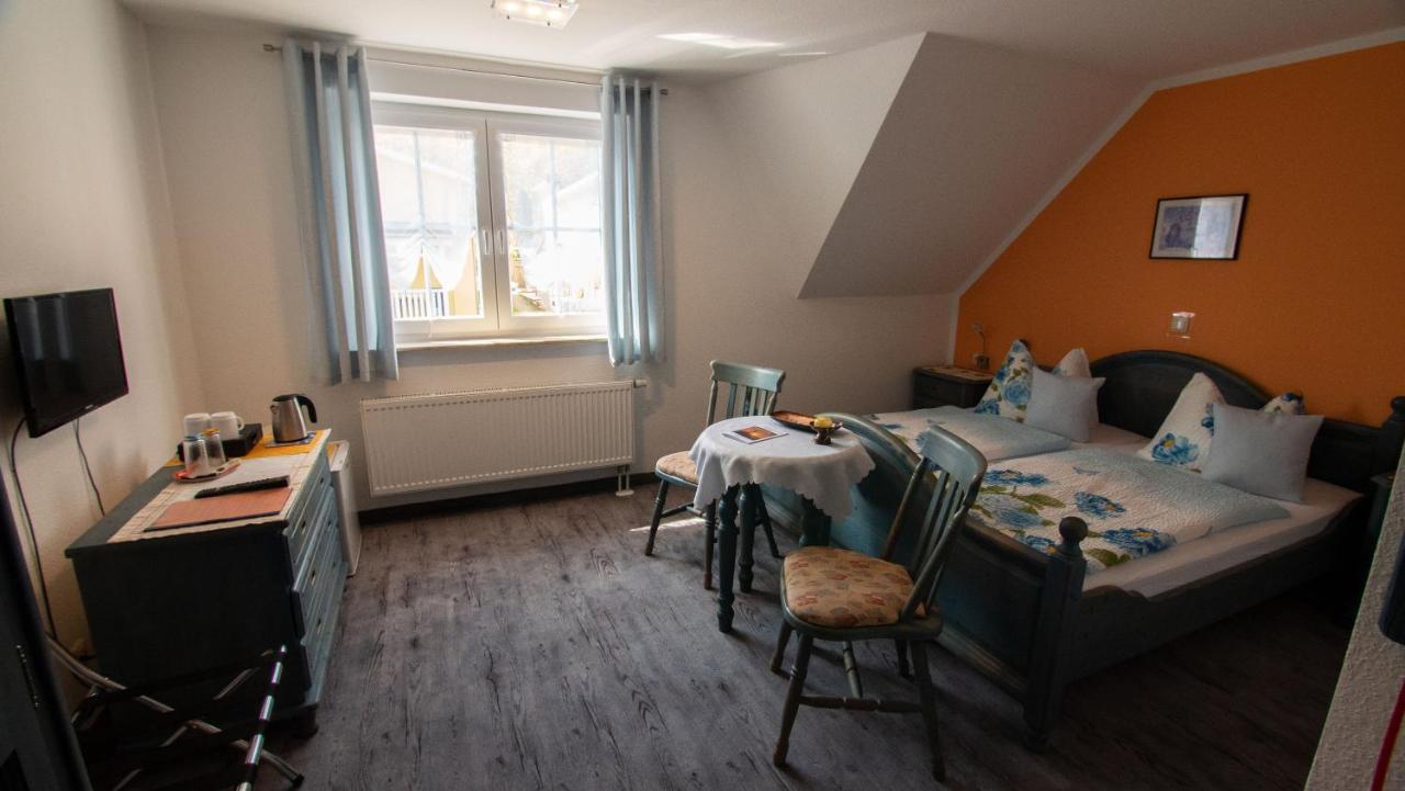 Selliner Pension Am Waldrand Екстер'єр фото