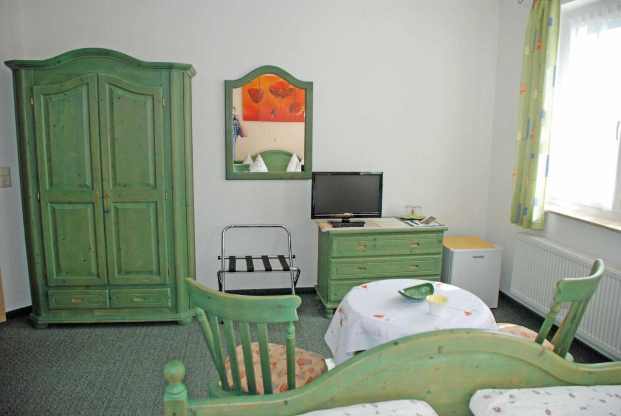 Selliner Pension Am Waldrand Екстер'єр фото